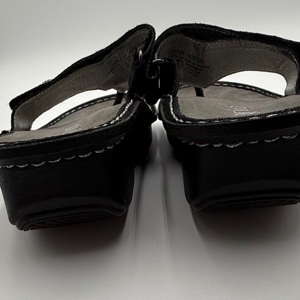 Alegria Carina Rainbow Metallic Leather Thong Sandals Black Rhinestone Rose 38 - Picture 9 of 10